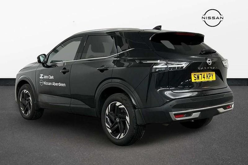 Used Nissan Qashqai N-Connecta 138 HP (101 kW) 2025 Black SUV