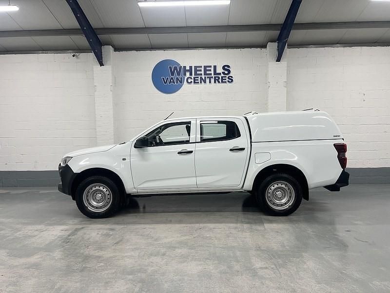 Used Isuzu Pick up 164 HP (120 kW) 2021 White Pickup