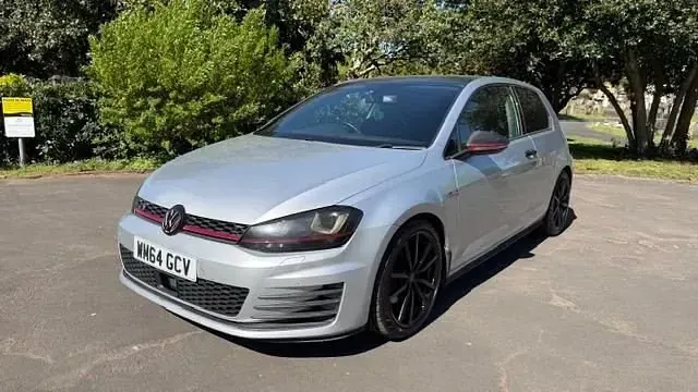 Używany VW Golf VII GTI 2015 Srebrny Hatchback