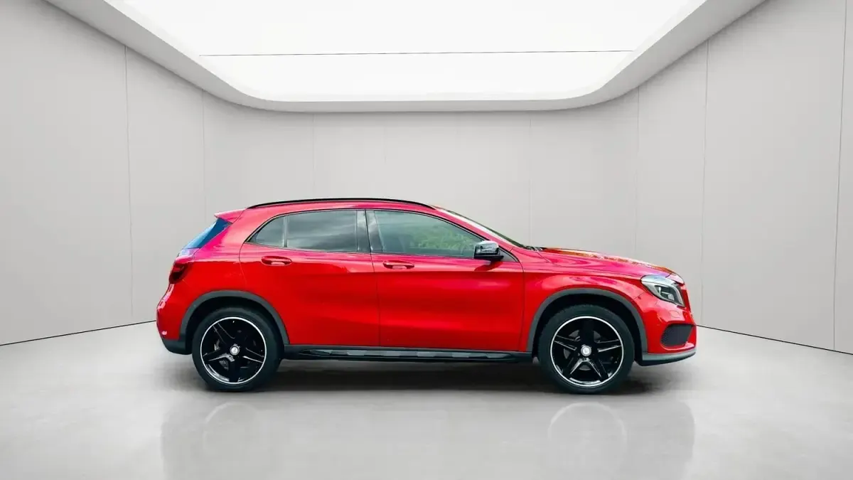 Used Mercedes GLA220 AMG line 177 HP (130 kW) 2017 Red SUV
