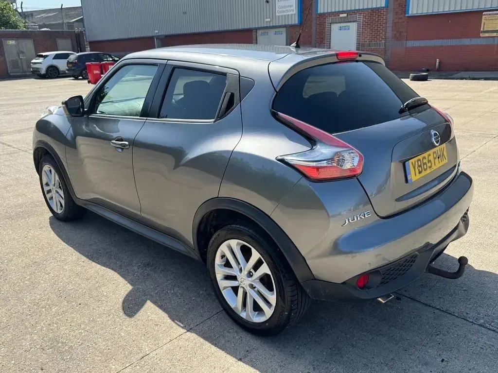 Used Nissan Juke Acenta 110 HP (80 kW) 2015 Grey SUV