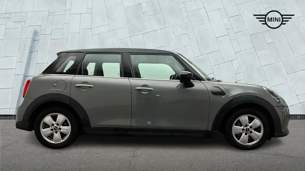 Used Mini Cooper Classic 134 HP (98 kW) 2022 Grey Hatchback