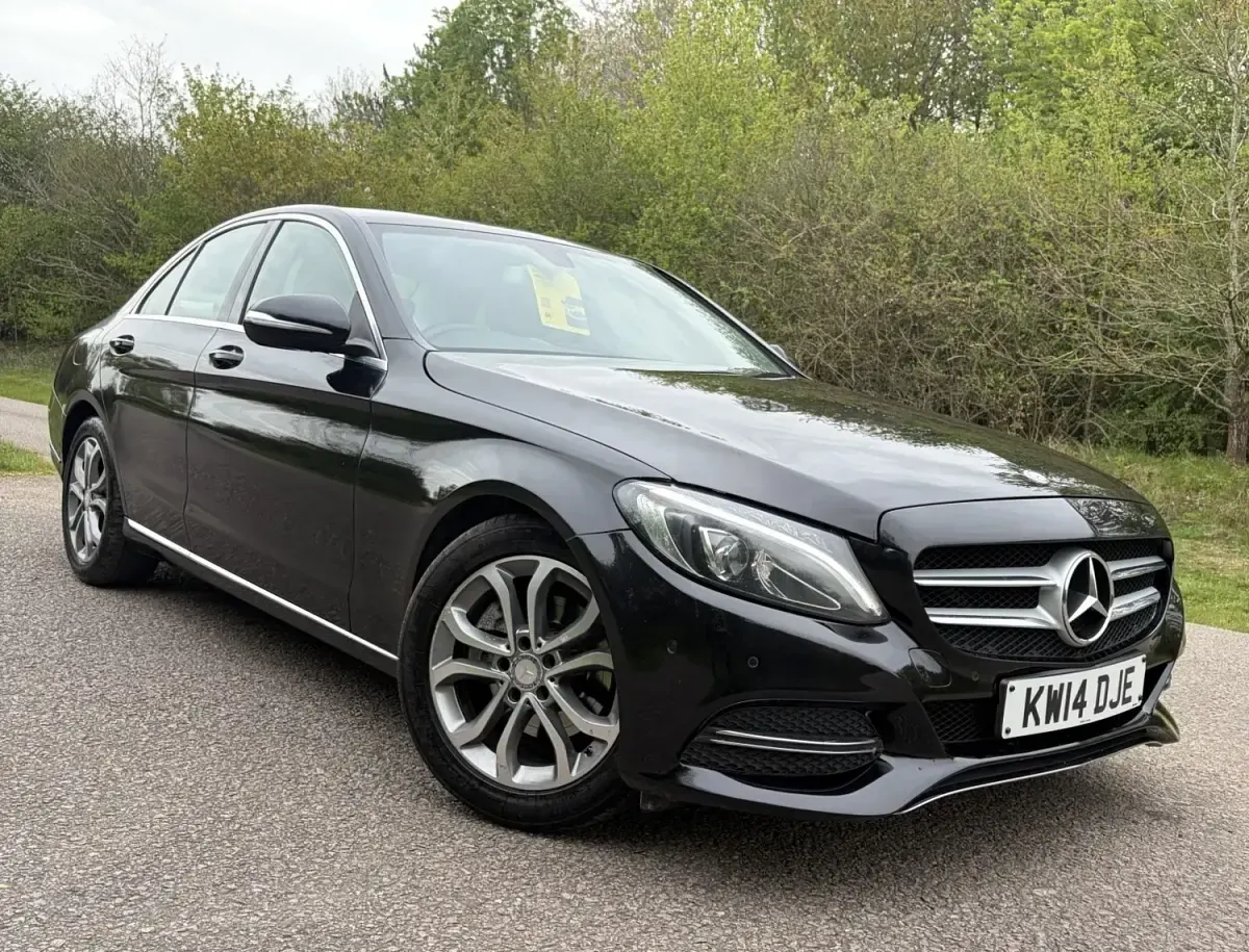 Begagnad Mercedes C200 184 HK (135 kW) 2014 Svart Sedan