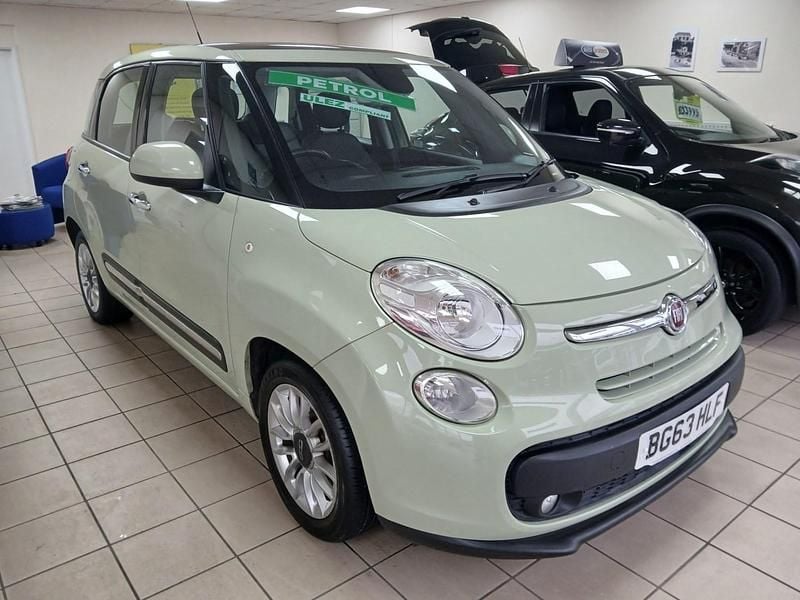 Used Fiat 500L Lounge 95 HP (69 kW) 2013 Green MPV