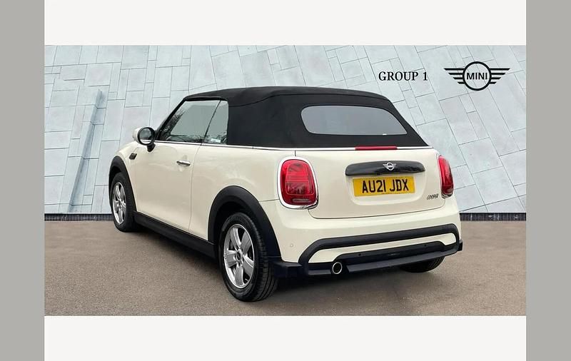 Used Mini Cooper Cabriolet Classic 136 HP (100 kW) 2021 White Cabriolet