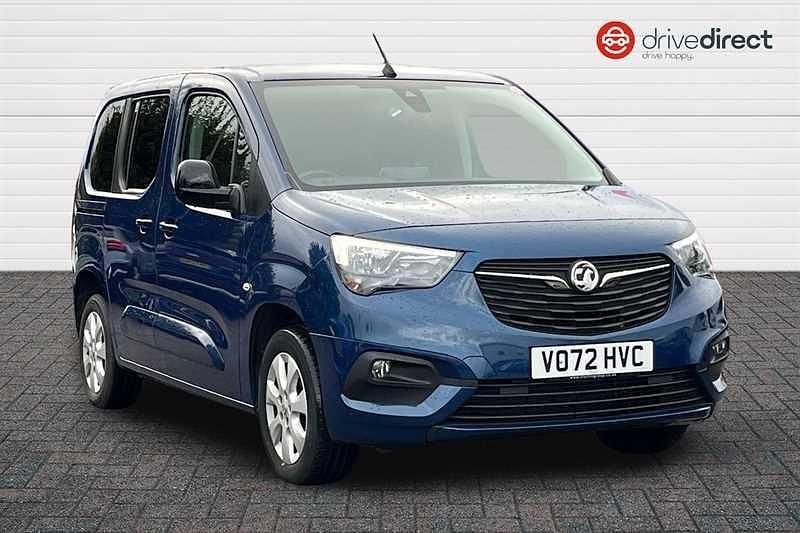 Blue Used 2022 Vauxhall Combo MPV | £14,900 (Expensive) - Image 1/4