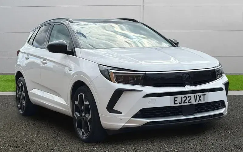 Second-hand Vauxhall Grandland X Ultimate 131 CP (96 kW) 2024 SUV