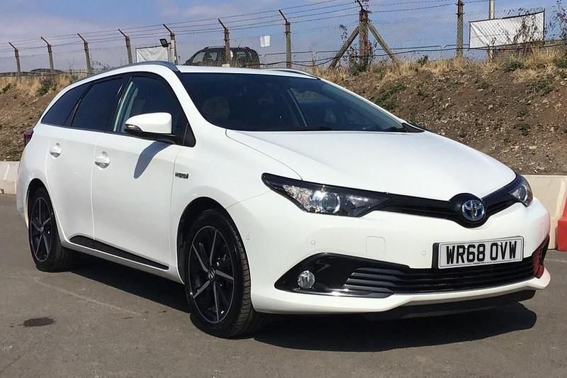 Used 2018 Toyota Auris Touring Sports Design Estate | £11,495 (Fair price) - Image 1/1