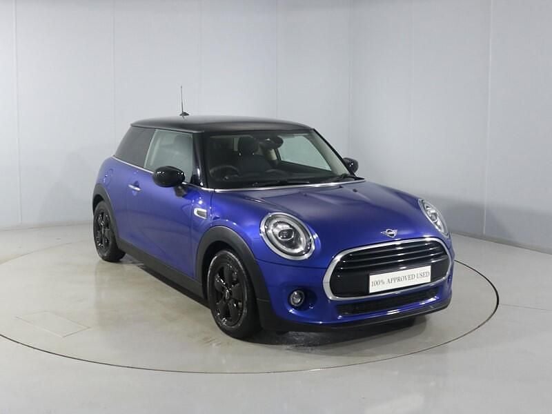 Blue Used 2019 Mini Cooper Classic Hatchback | £14,490 (Good price) - Image 1/4