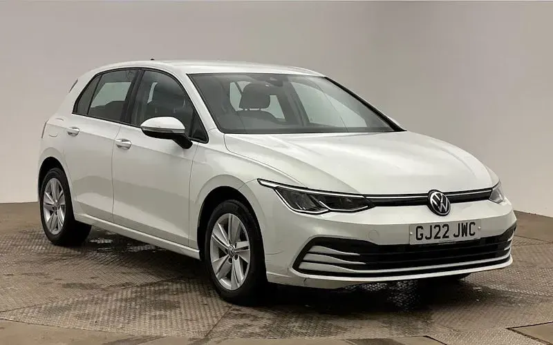 Used VW Golf VIII Life 110 HP (80 kW) 2022 Hatchback
