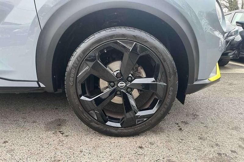 Używany Nissan Kiiro 112 KM (82 kW) 2022 Szary SUV
