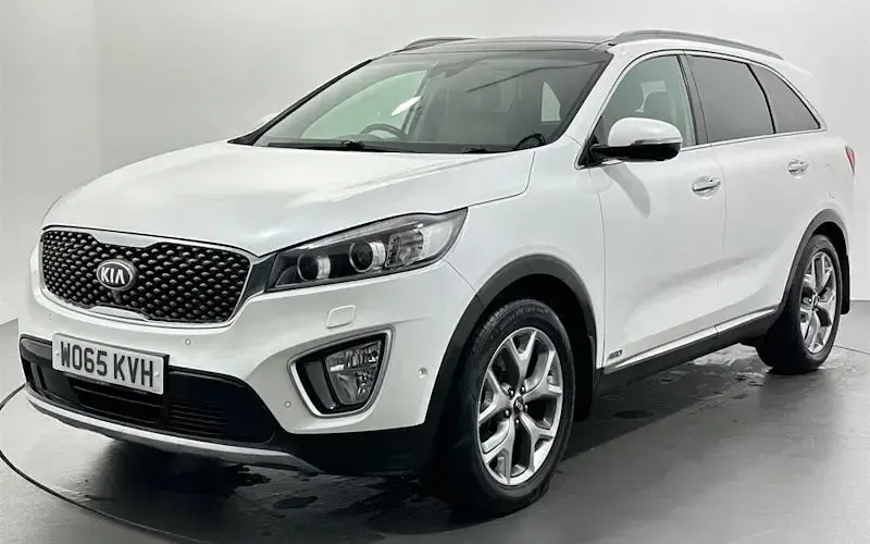 Used Kia Sorento 200 HP (147 kW) 2016 White SUV