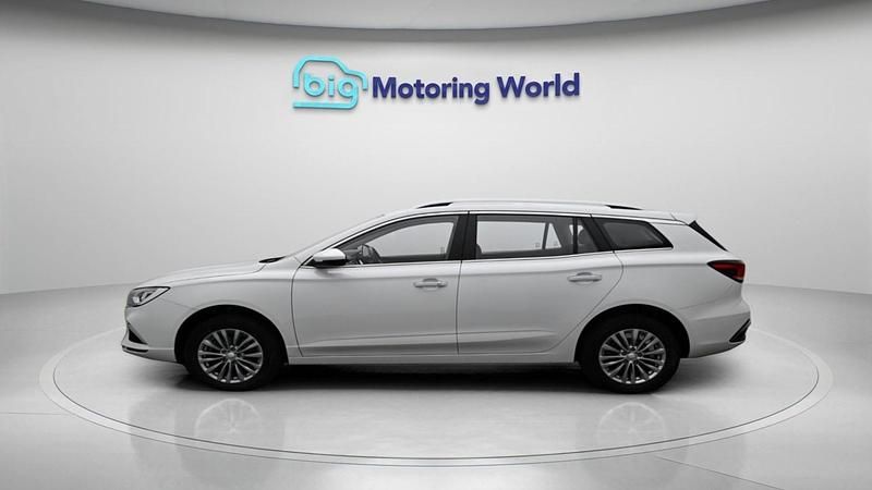 Used MG MG5 EV Exclusive 114 kW (156 HP) 2022 White Estate