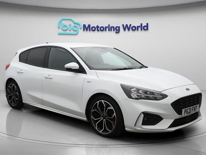 White Used 2021 Ford Focus ST-Line X Hatchback | £15,100 (Fair price) - Image 1/4