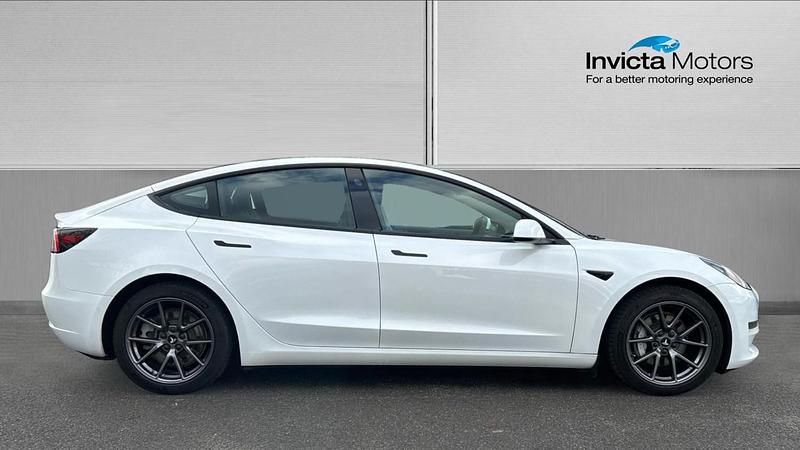 Used Tesla Model 3 Long Range AWD 366 kW (498 HP) 2021 White Sedan