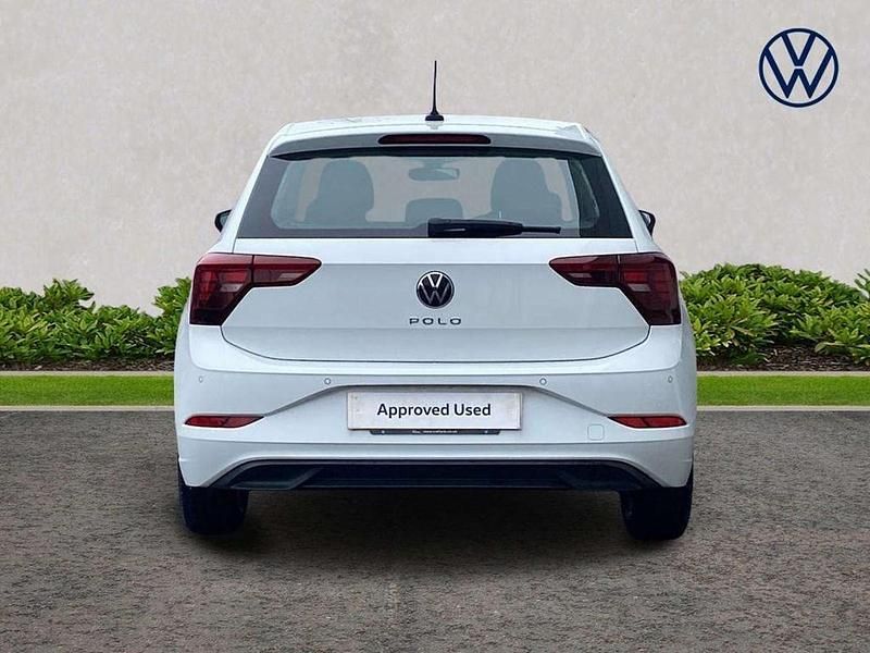Usado VW Polo Life 95 HP (69 kW) 2022 Branco Citadino