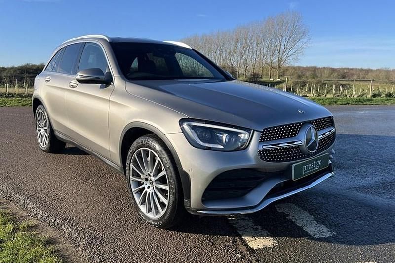 Used Mercedes GLC300 AMG Line Premium Plus 245 HP (180 kW) 2022