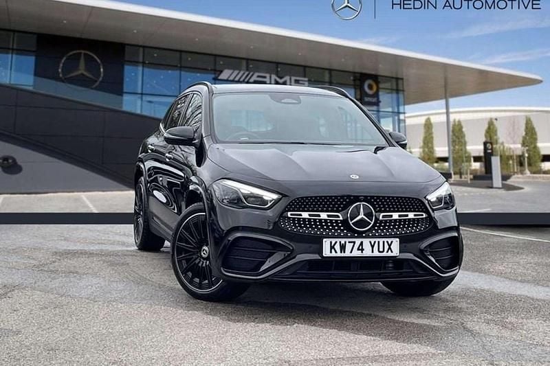 Used Mercedes GLA200 AMG Line Premium Plus 163 HP (119 kW) 2025 Black SUV