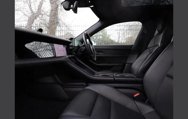 Used Porsche Taycan 350 kW (476 HP) 2023 Silver Estate