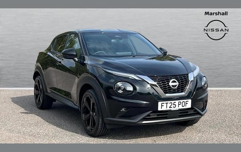 Pearl black New 2025 Nissan Juke Tekna SUV | £21,990 (A bit pricey) - Image 1/4