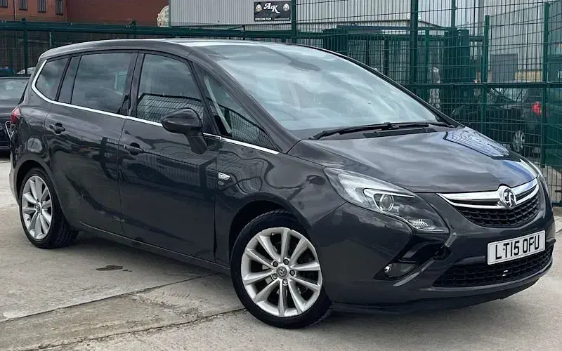 Begagnad Vauxhall Zafira Tourer Elite 165 HK (121 kW) 2014 Minibuss