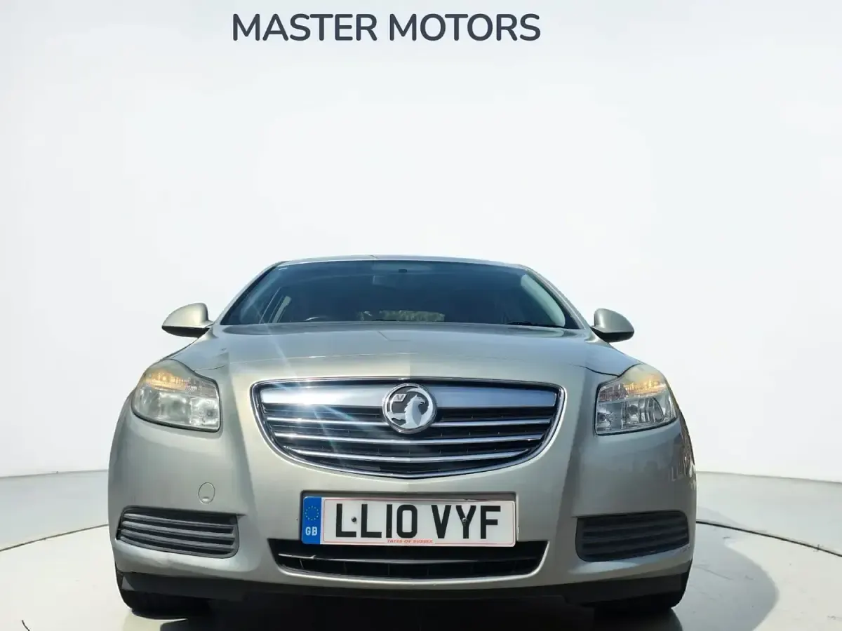 Used Vauxhall Insignia 2010 Silver Hatchback