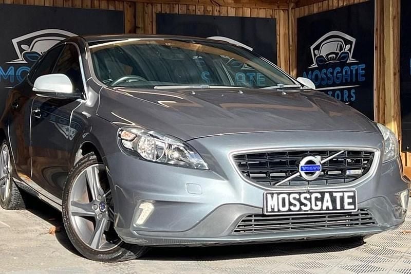 Grey Used 2015 Volvo V40 R-Design Hatchback | £5,495 (Good price) - Image 1/1