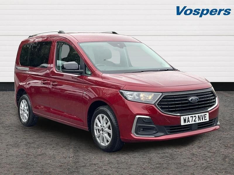 Used Ford Tourneo Titanium 2022 Red Estate