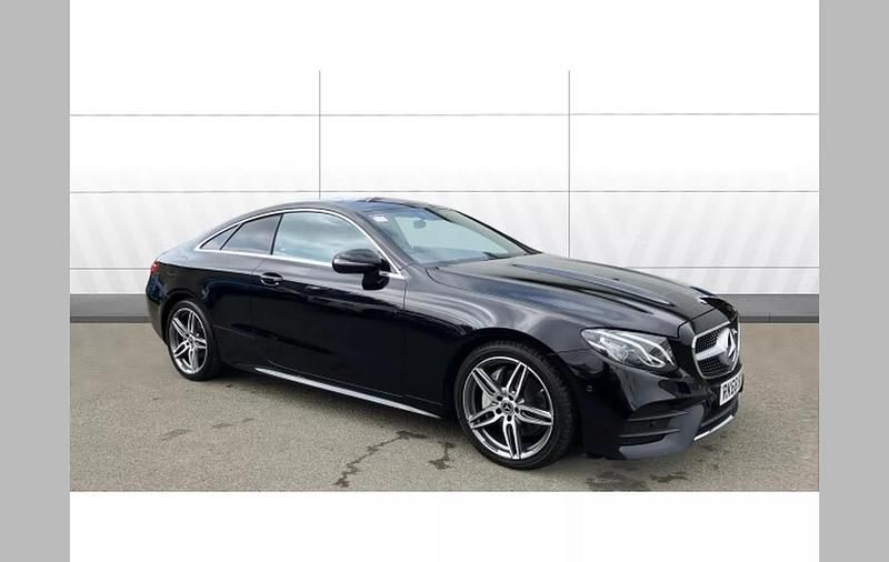 Black Used 2018 Mercedes E220 AMG line Coupe | £17,385 (Good price) - Image 1/4