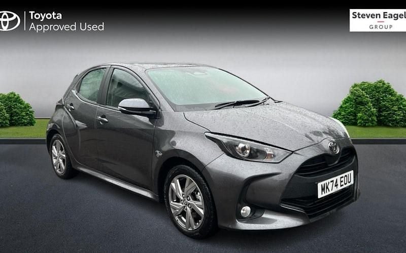 Used 2025 Toyota Yaris Hybrid Hatchback | £19,972 (Good price) - Image 1/4