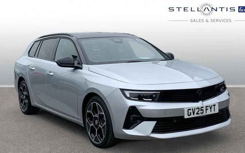 Grey New 2025 Vauxhall Astra Ultimate Estate | £27,450 (Super price) - Image 1/4