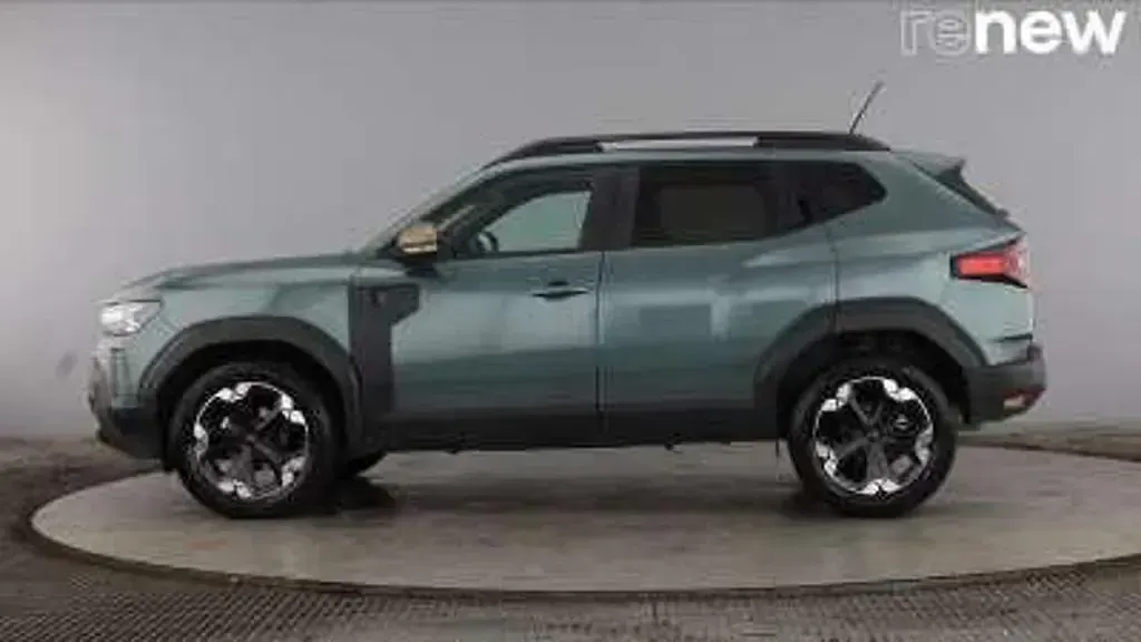 Used Dacia Duster Extreme 130 HP (95 kW) 2025 Green Estate