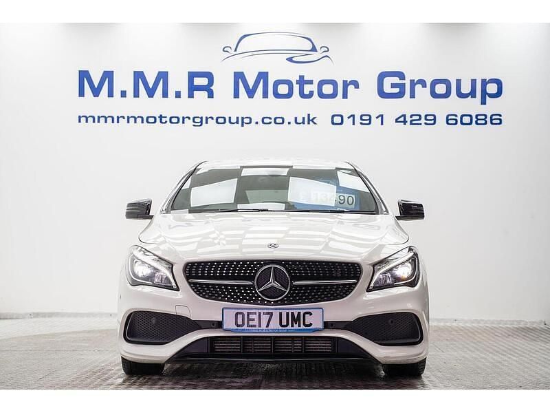Used Mercedes CLA200 Shooting Brake AMG line 136 HP (100 kW) 2017 White Estate