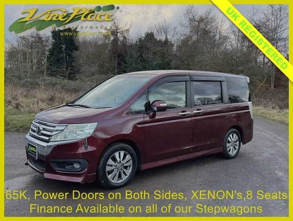 Used Honda Stepwgn 2013 Red MPV