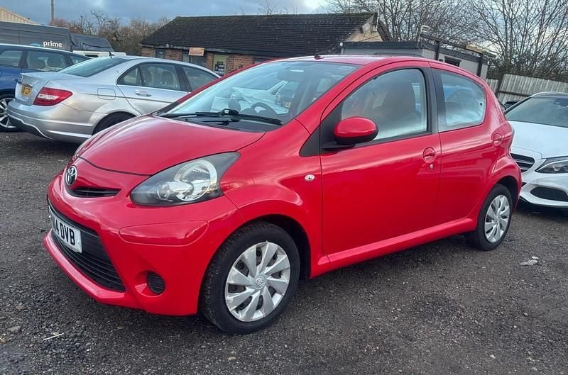 Used Toyota Aygo 2014 Red Hatchback
