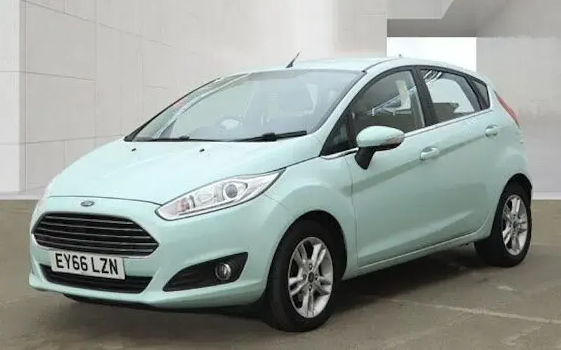 Used Ford Fiesta Zetec 101 HP (74 kW) 2016 Hatchback