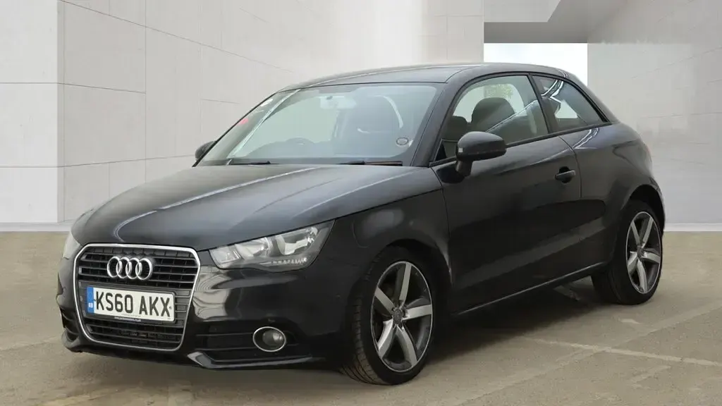 Used Audi A1 Sport 105 HP (77 kW) 2011 Black Hatchback