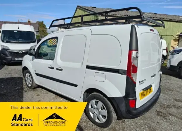 Used Renault Kangoo Business 44 kW (60 HP) 2017 White MPV