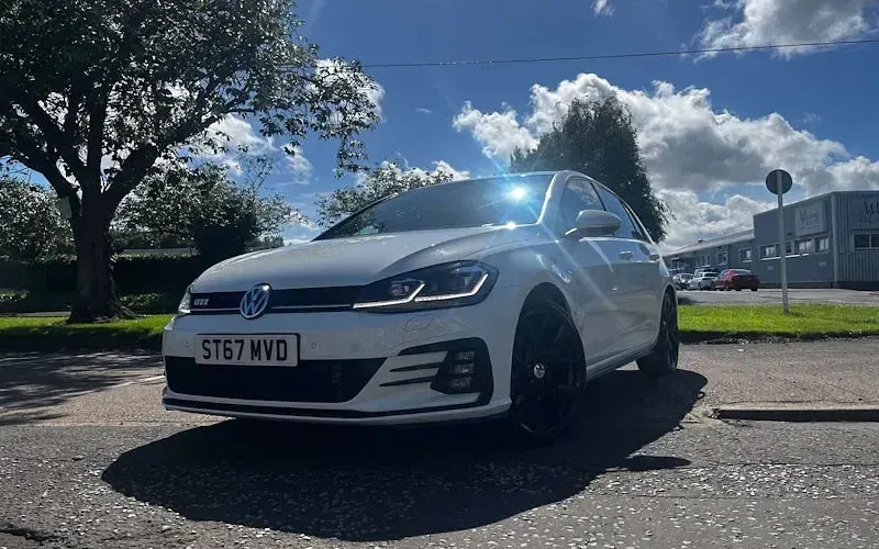 Used VW Golf VII GTI 230 HP (169 kW) 2017 Hatchback