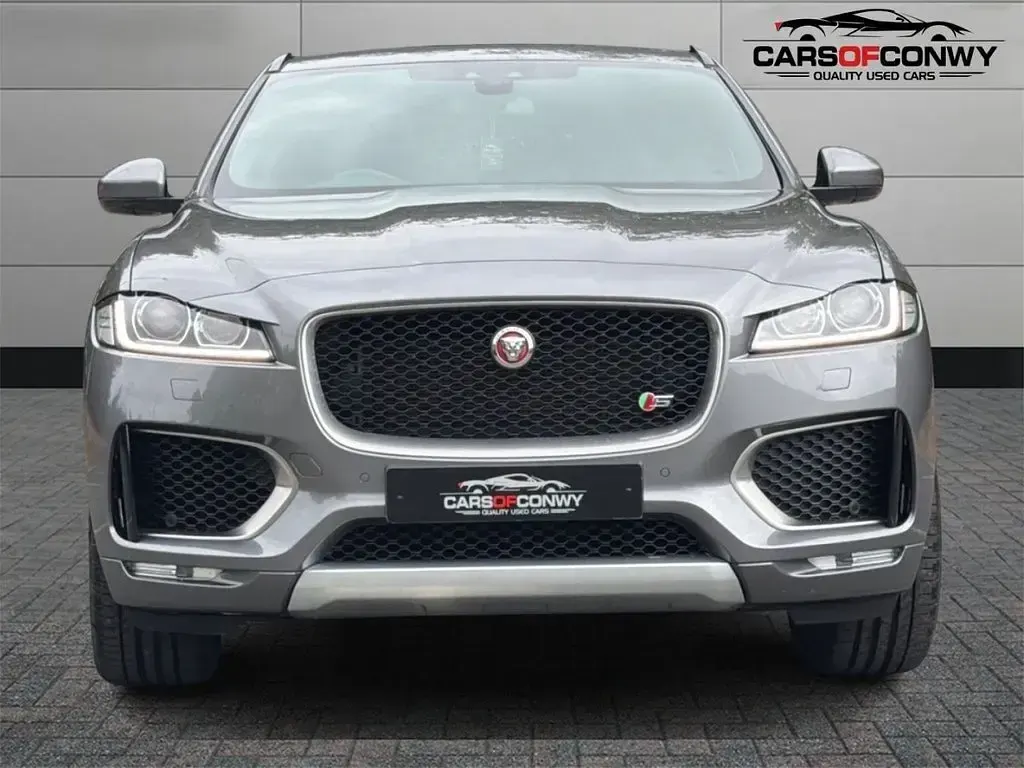 Used Jaguar F-Pace S 300 HP (220 kW) 2022 Grey SUV