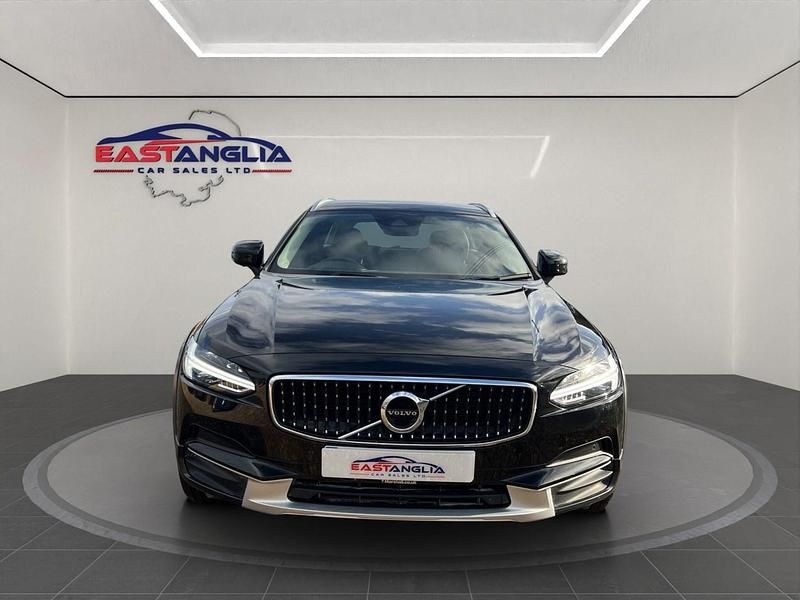 Used Volvo V90 CC 2018 Black Estate