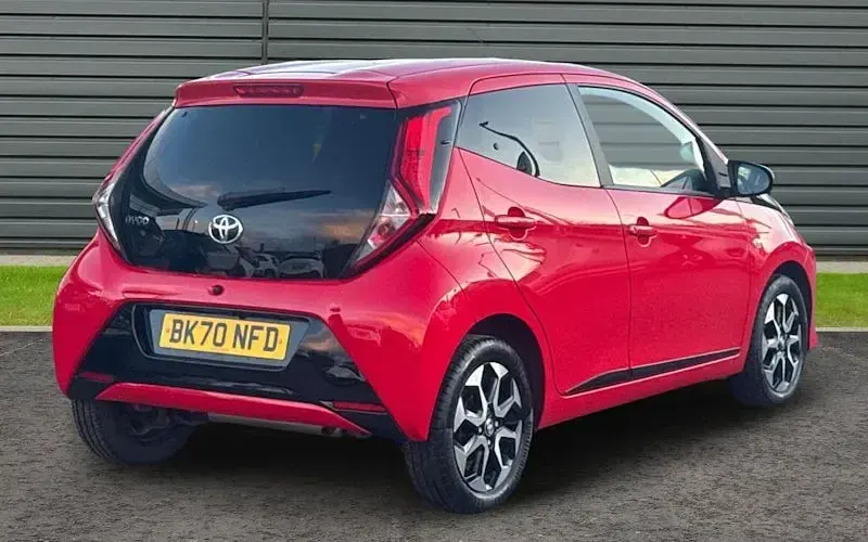 Usado Toyota Aygo Trend 72 HP (52 kW) 2021 Citadino