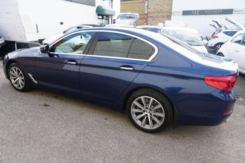 Used BMW 520 Comfort Edition 2018 Blue Sedan