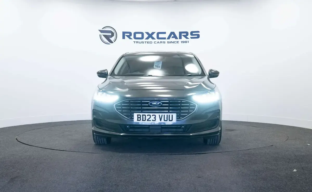 Used Ford Focus Titanium 155 HP (114 kW) 2023 Grey Hatchback