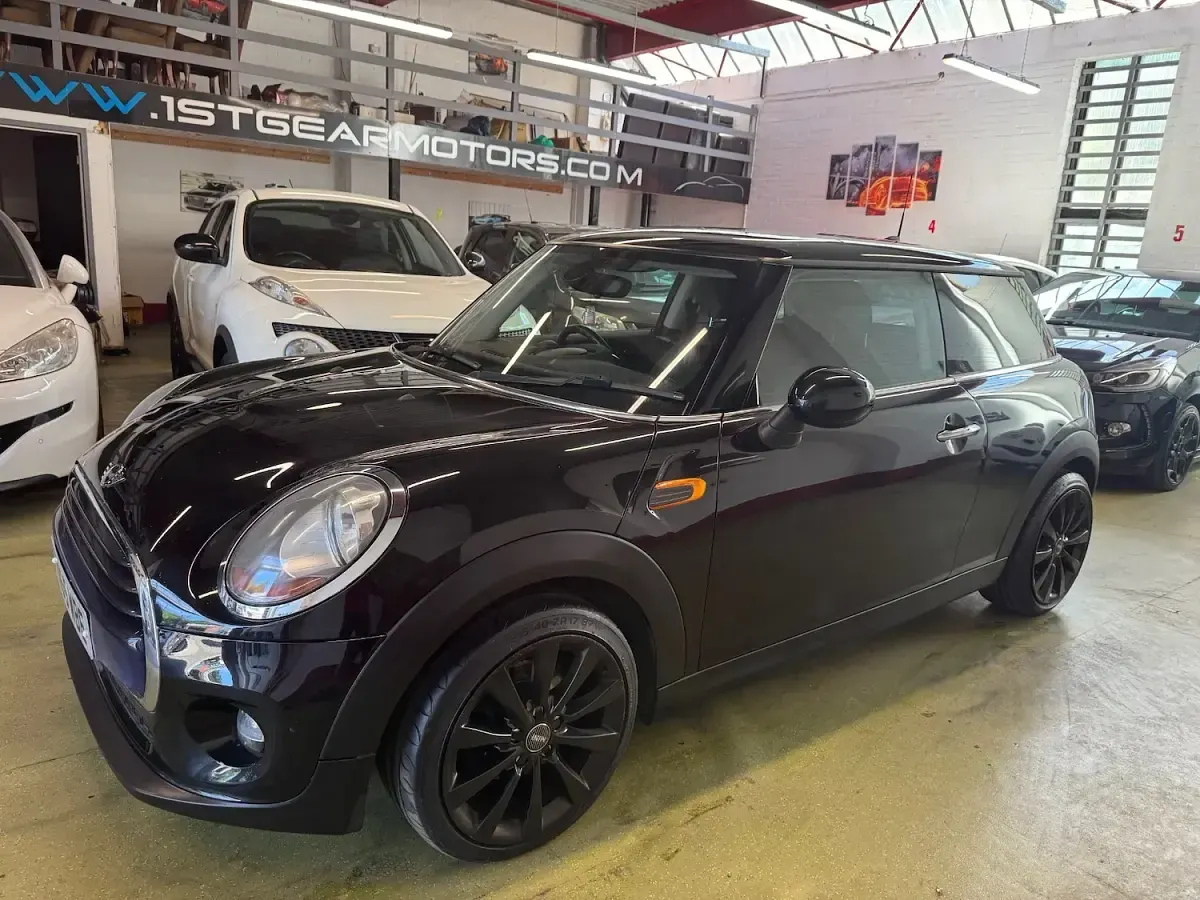 Used Mini Cooper Hatch 136 HP (100 kW) 2015 Black Hatchback