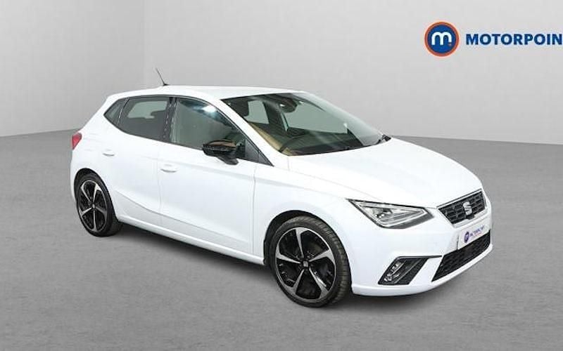 Used Seat Ibiza FR Sport 116 HP (85 kW) 2024 White Hatchback
