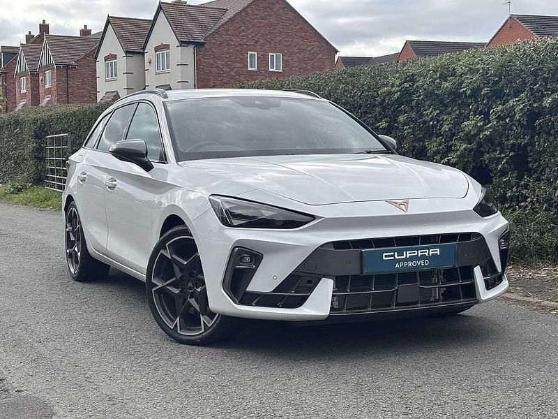 Glacial white Used 2025 Cupra Leon VZ1 Estate | £34,590 - Image 1/4