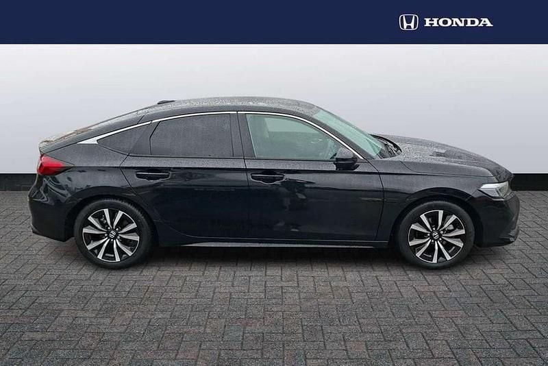 Used Honda Civic Elegance 143 HP (105 kW) 2024 Black Hatchback
