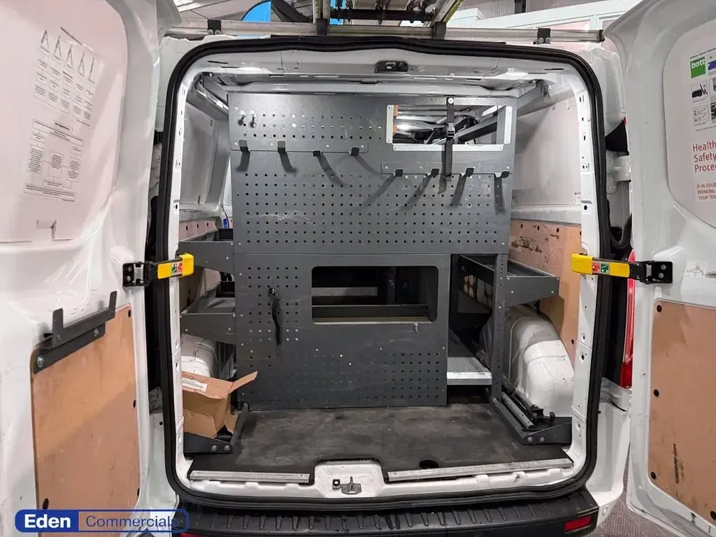 Used Ford Transit Custom Trend 105 HP (77 kW) 2020 White