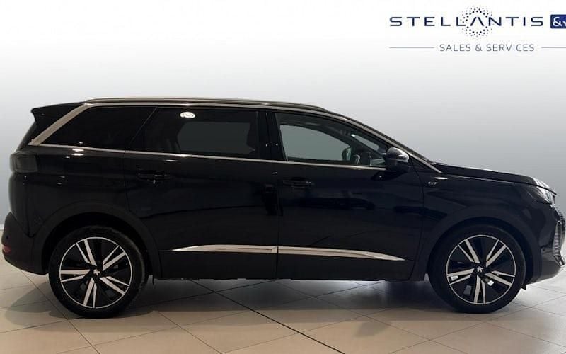 Used Peugeot 5008 Premium 131 HP (96 kW) 2022 Black SUV